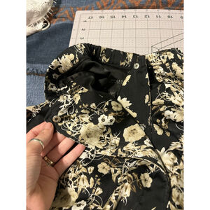 Women's Guess Floral Bomber Jacket Size S Black Beige